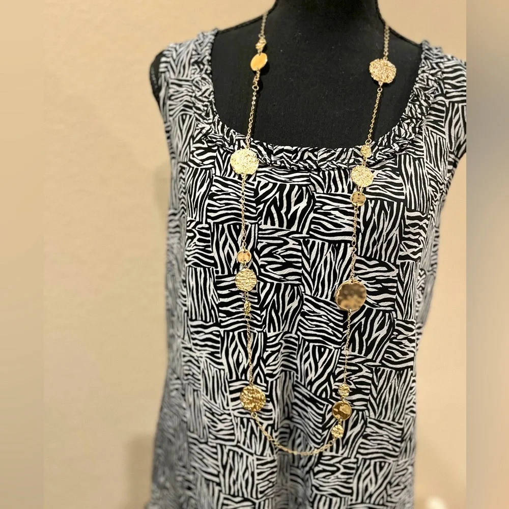 N119 Extra long Chico’s Gold Hammered Disks Necklace - Picture 1 of 5